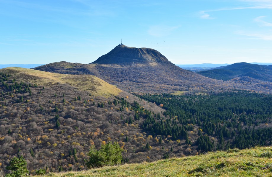 Puy de Dôme during autumn