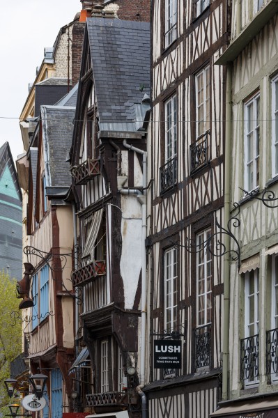 Rouen France Timber-framed-houses-01