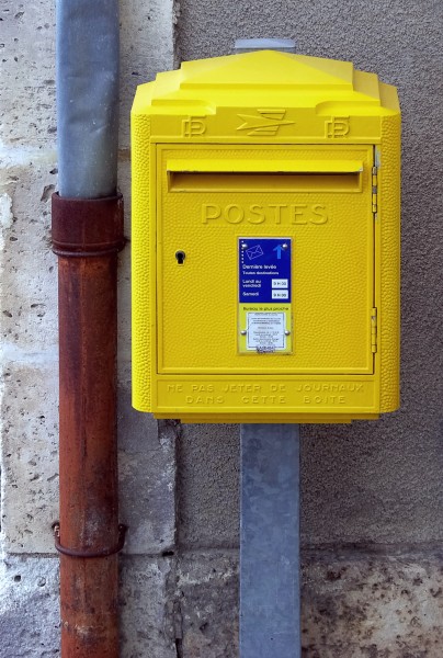 Saint-Amant 16 Boîte aux lettres 2013