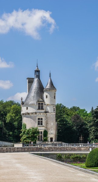 Tour des Marques Castle of Chenonceau 02