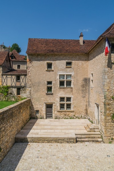 Town hall of Saint-Cirq-Lapopie 03