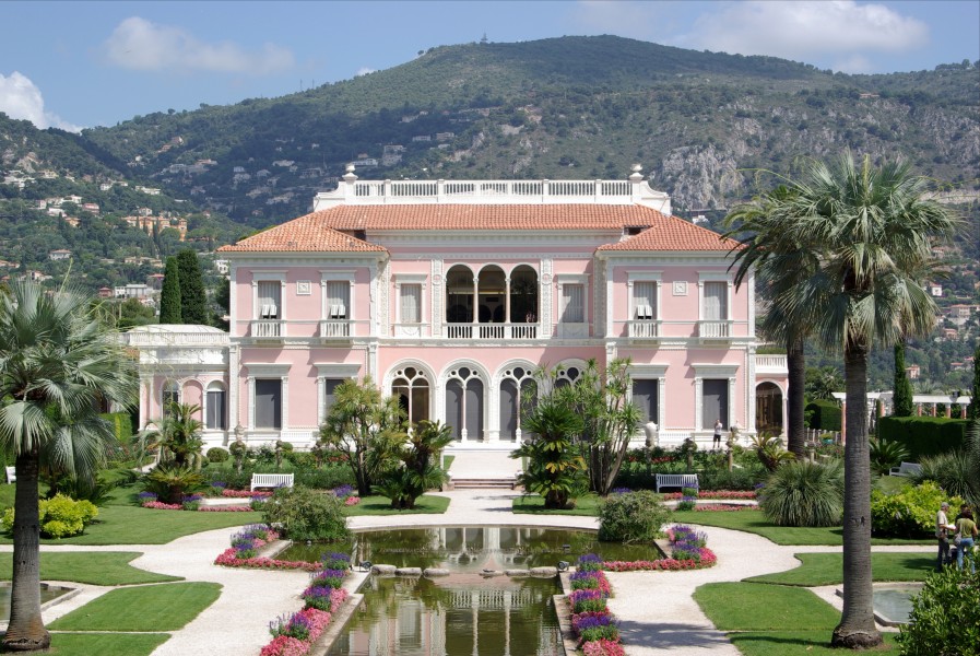 Villa Ephrussi de Rothschild BW 2011-06-10 11-25-12