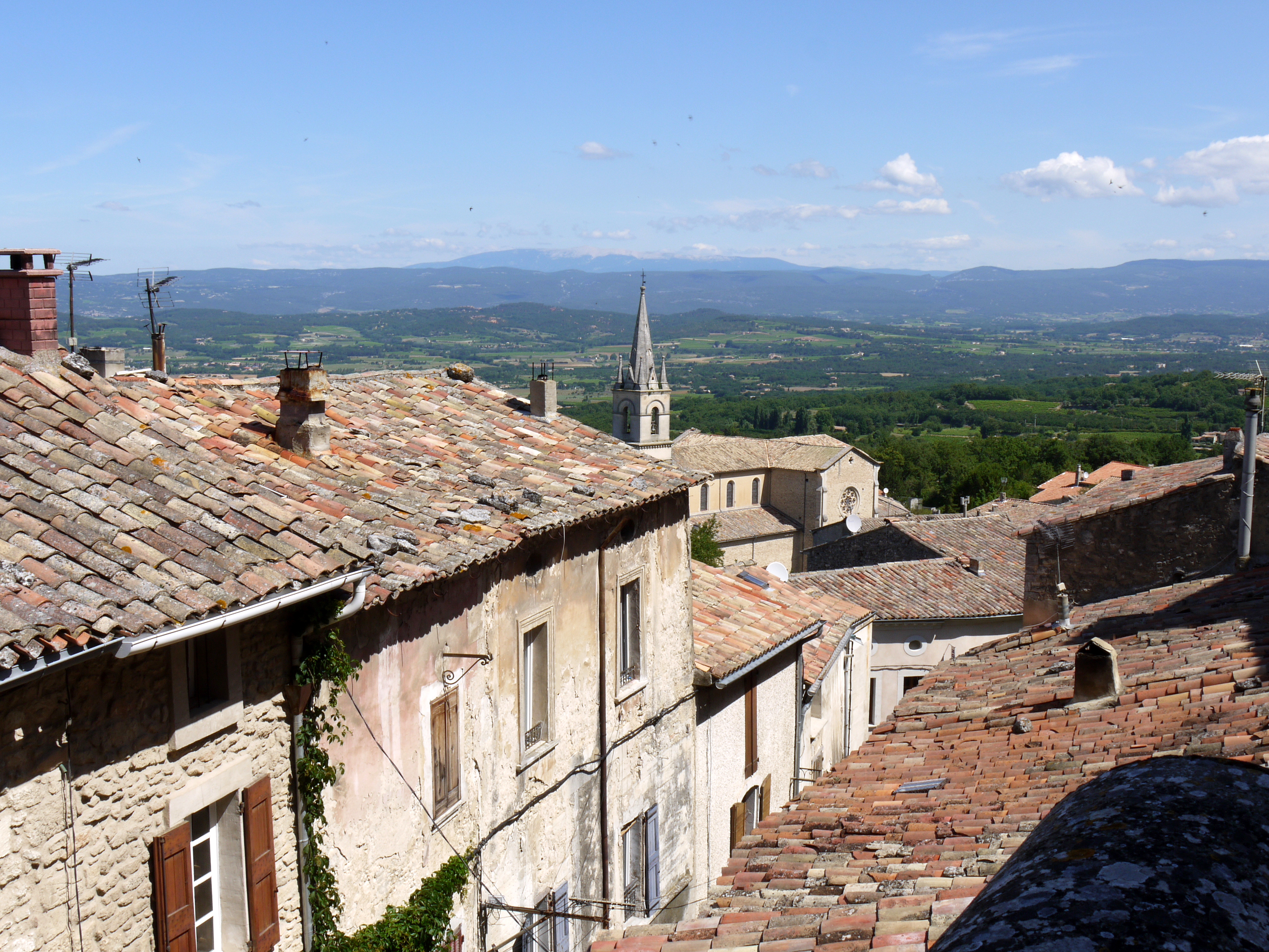 Roofs of Bonnieux Provence France P1110634 14-06-2011 10-24-52