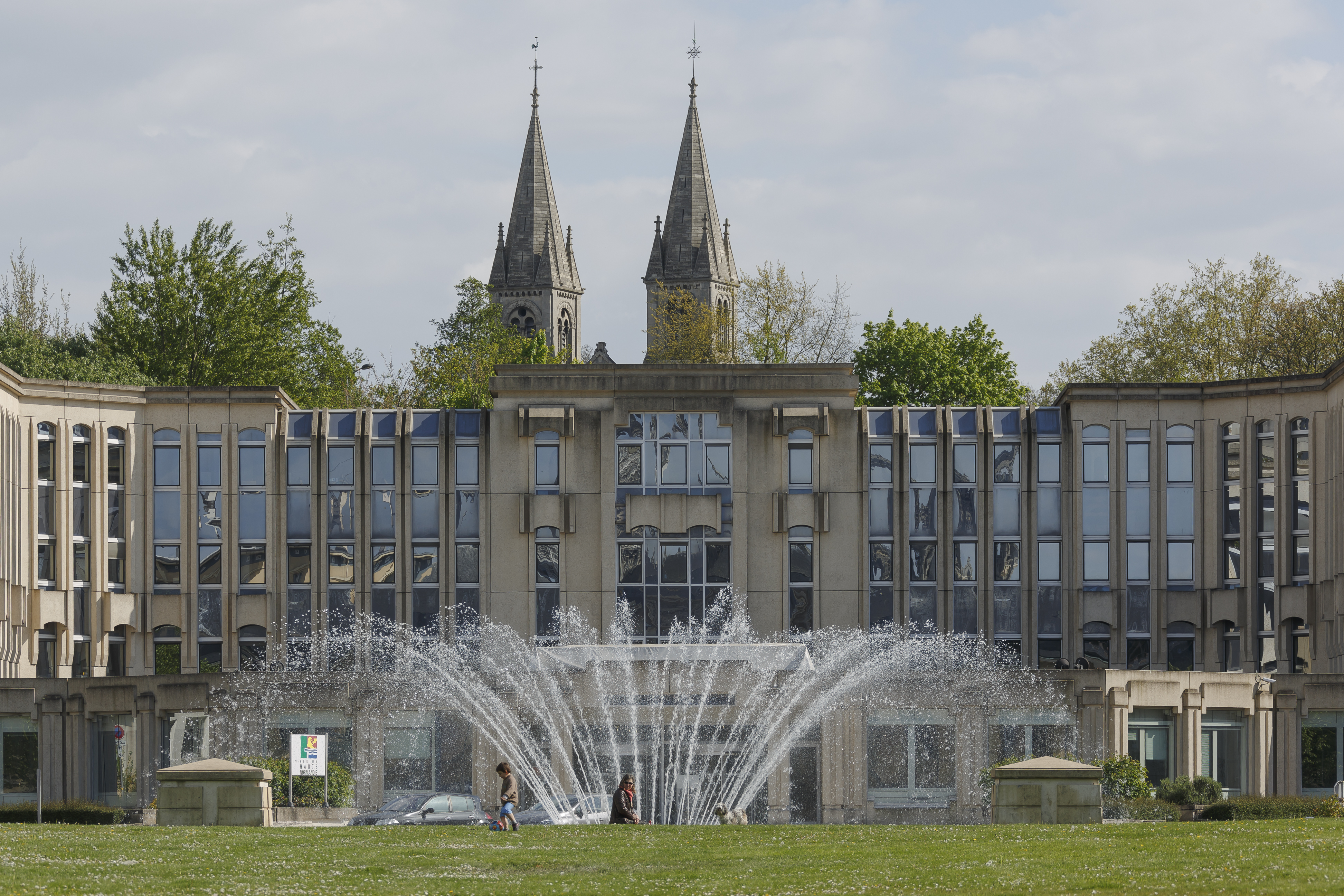 Rouen France Esplanade-du-Champs-de-Mars-01