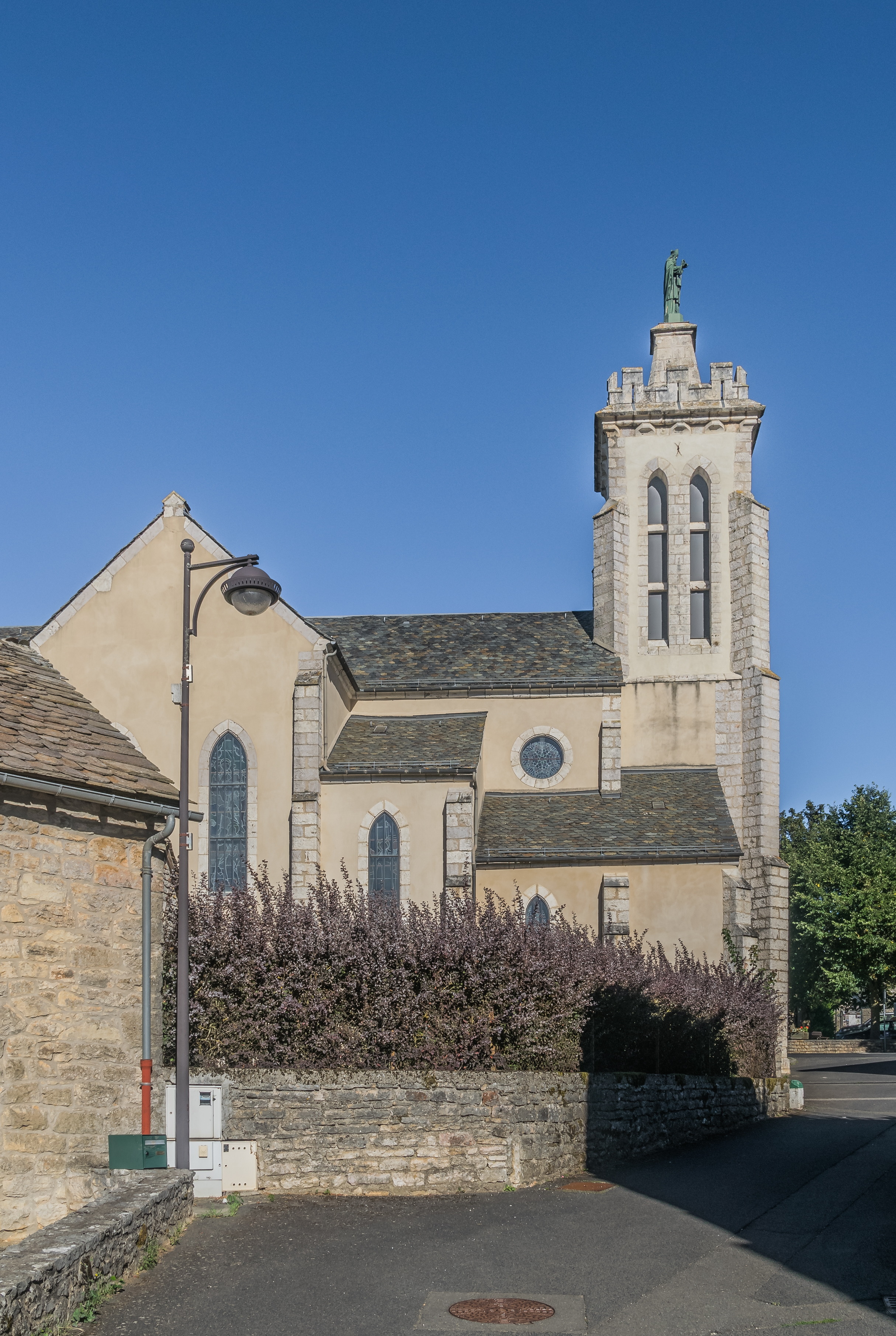 Saint Martin Church in Le Massegros 04