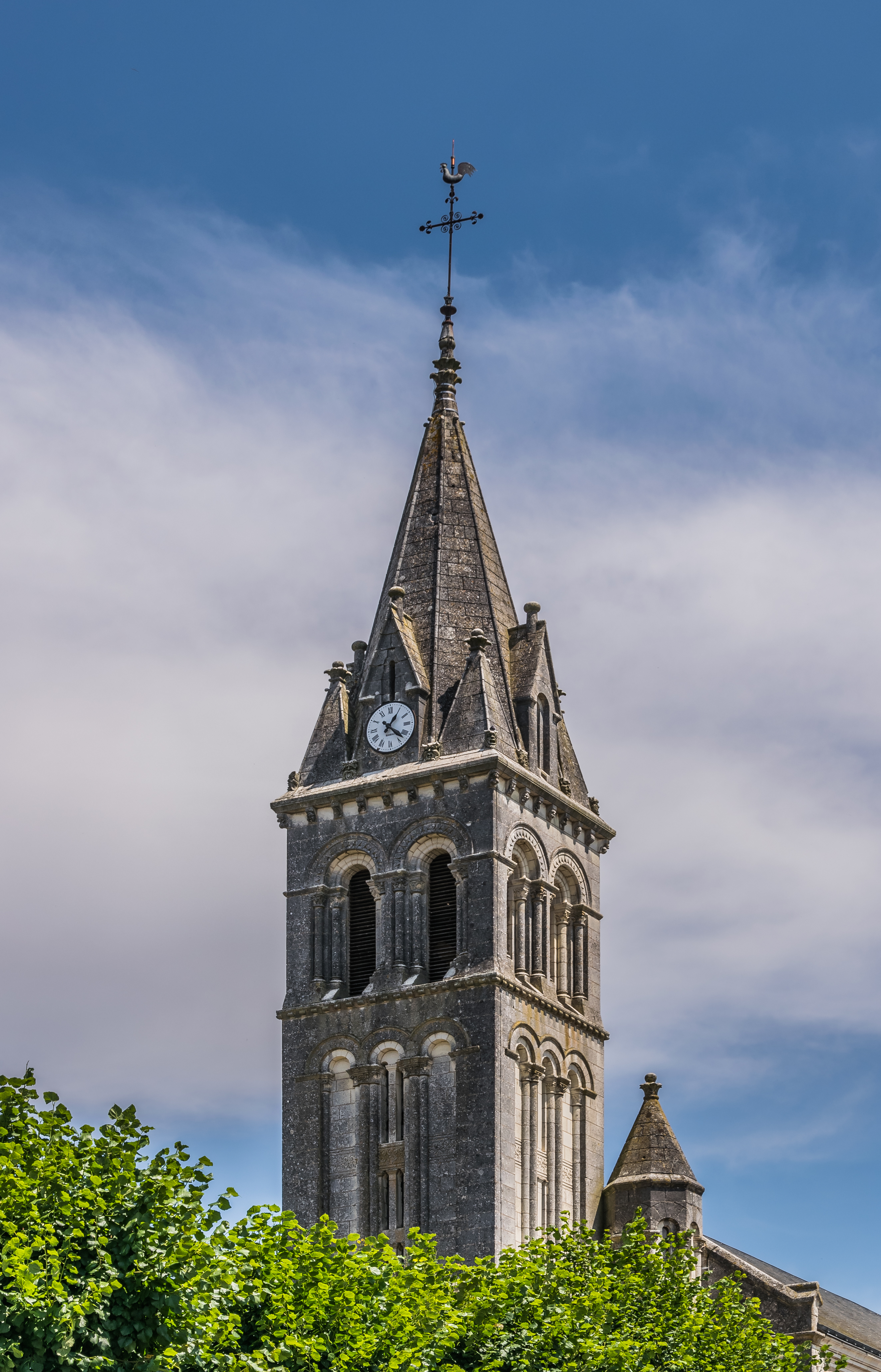 Saint Michael church of Villeloin 02