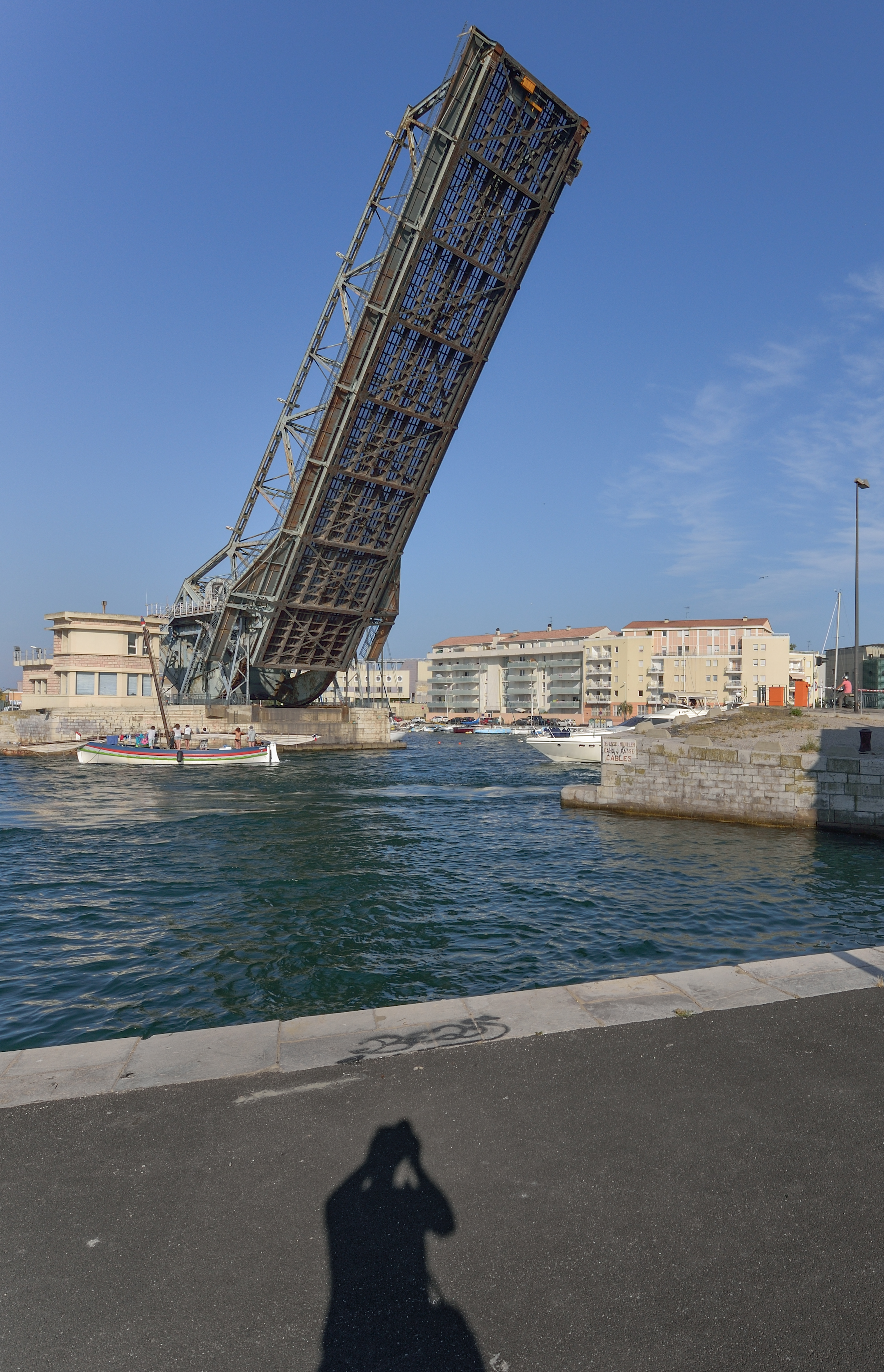 Shadow and Bridge, Sète, Hèrault 01