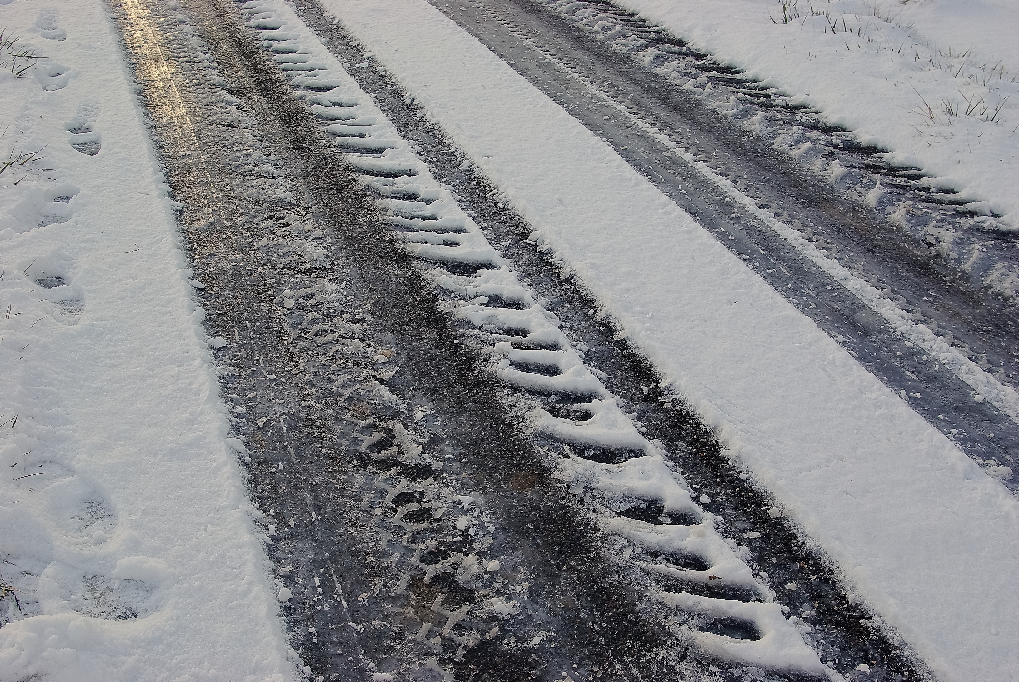 St-Amant 16 Neige & traces 2009