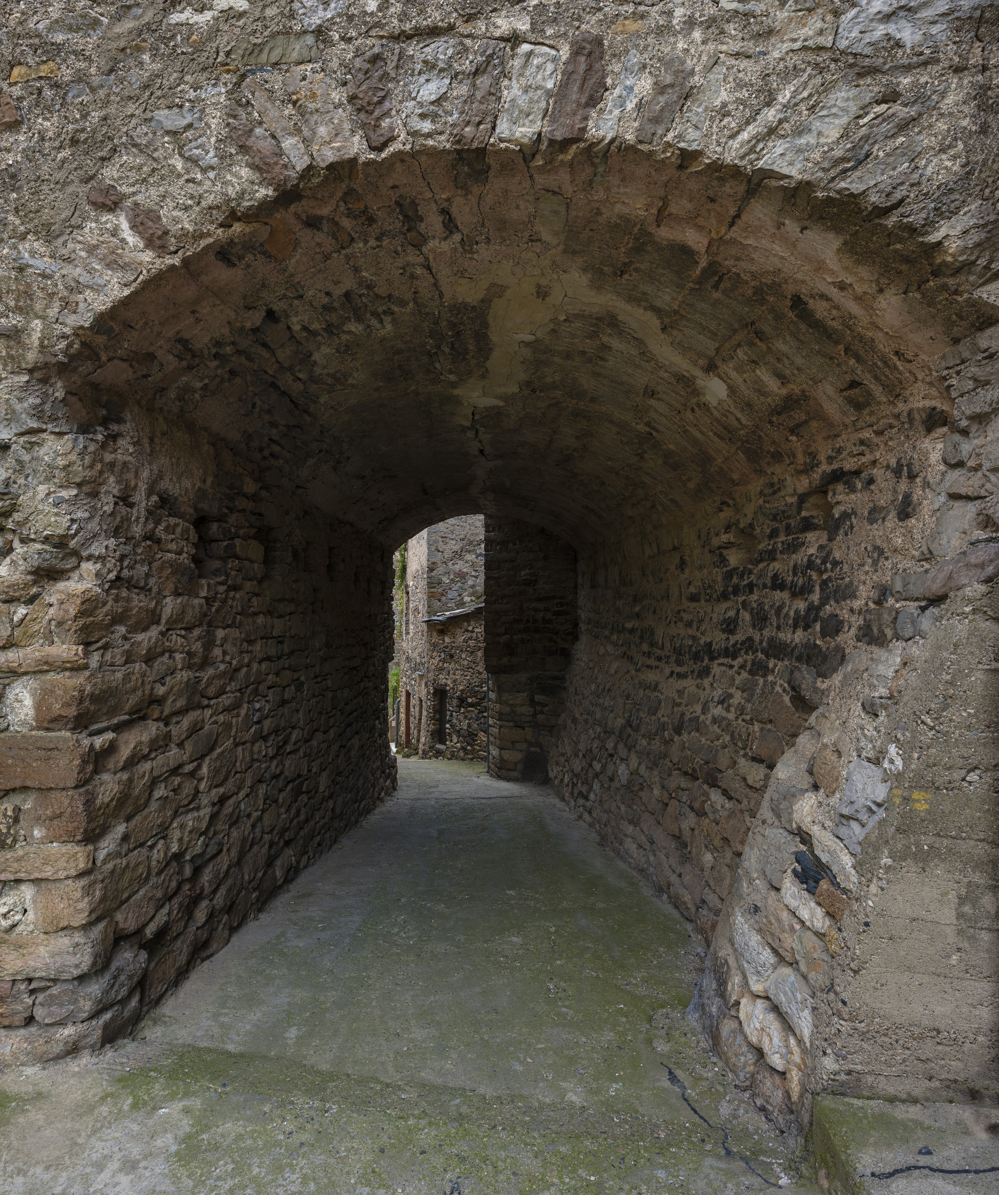Alley in Roquebrun cf03