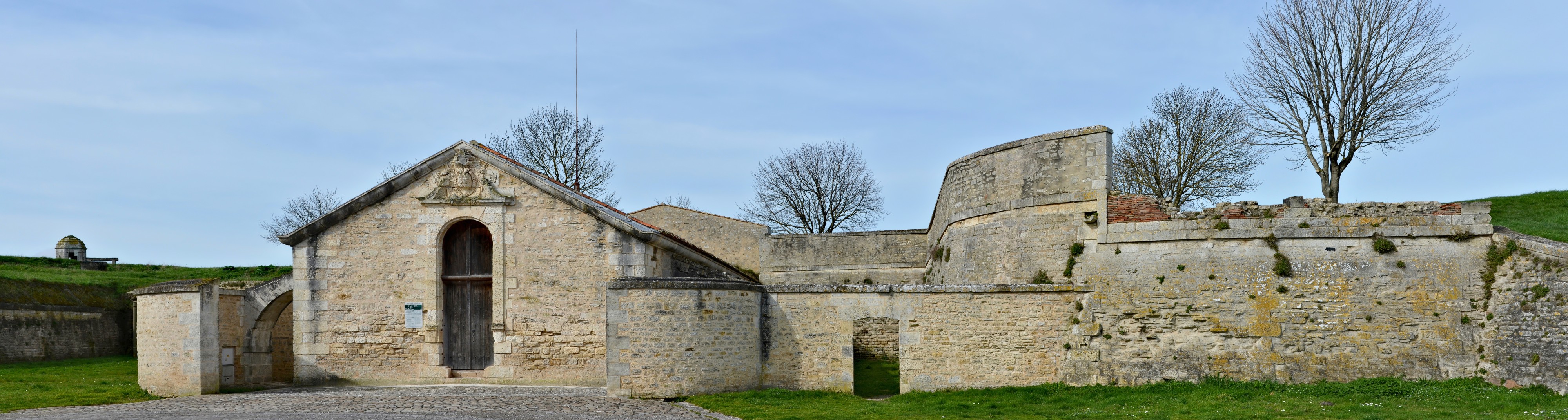 Brouage 17 Poudrière Saint-Luc&remparts 2014
