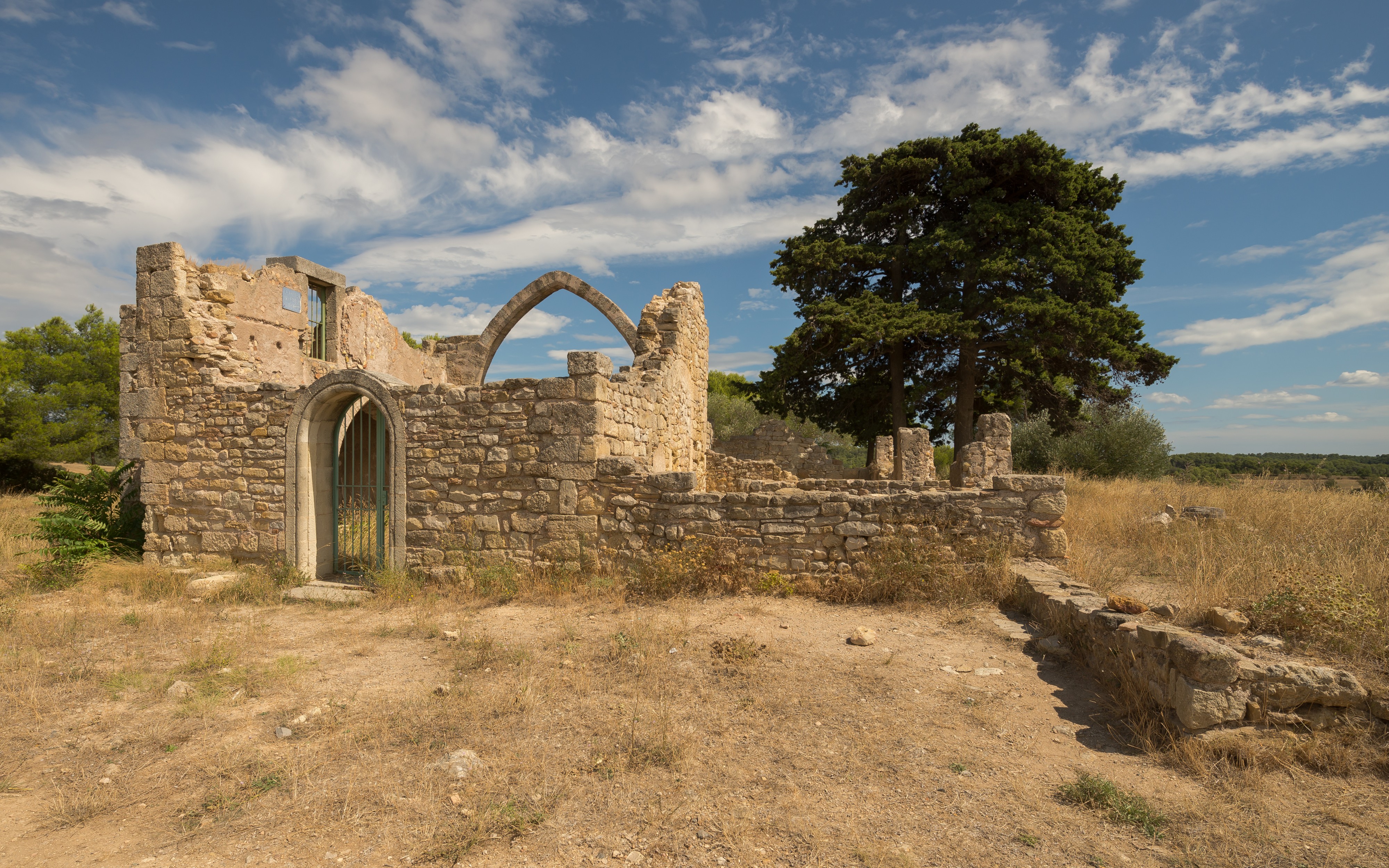 Ermitage Saint-Antoine, Castelnau-de-Guers 01