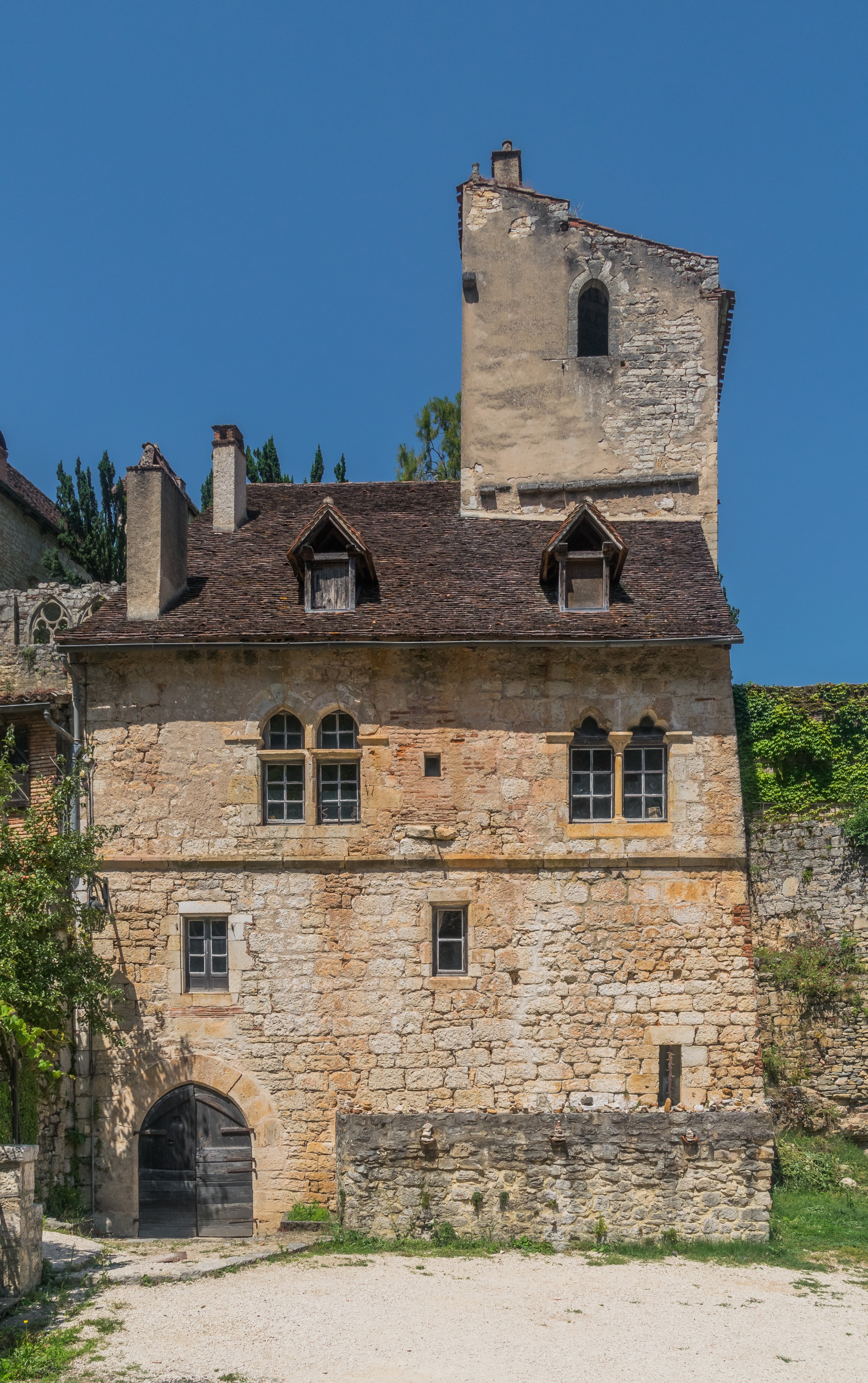 House of Henri Martin 04