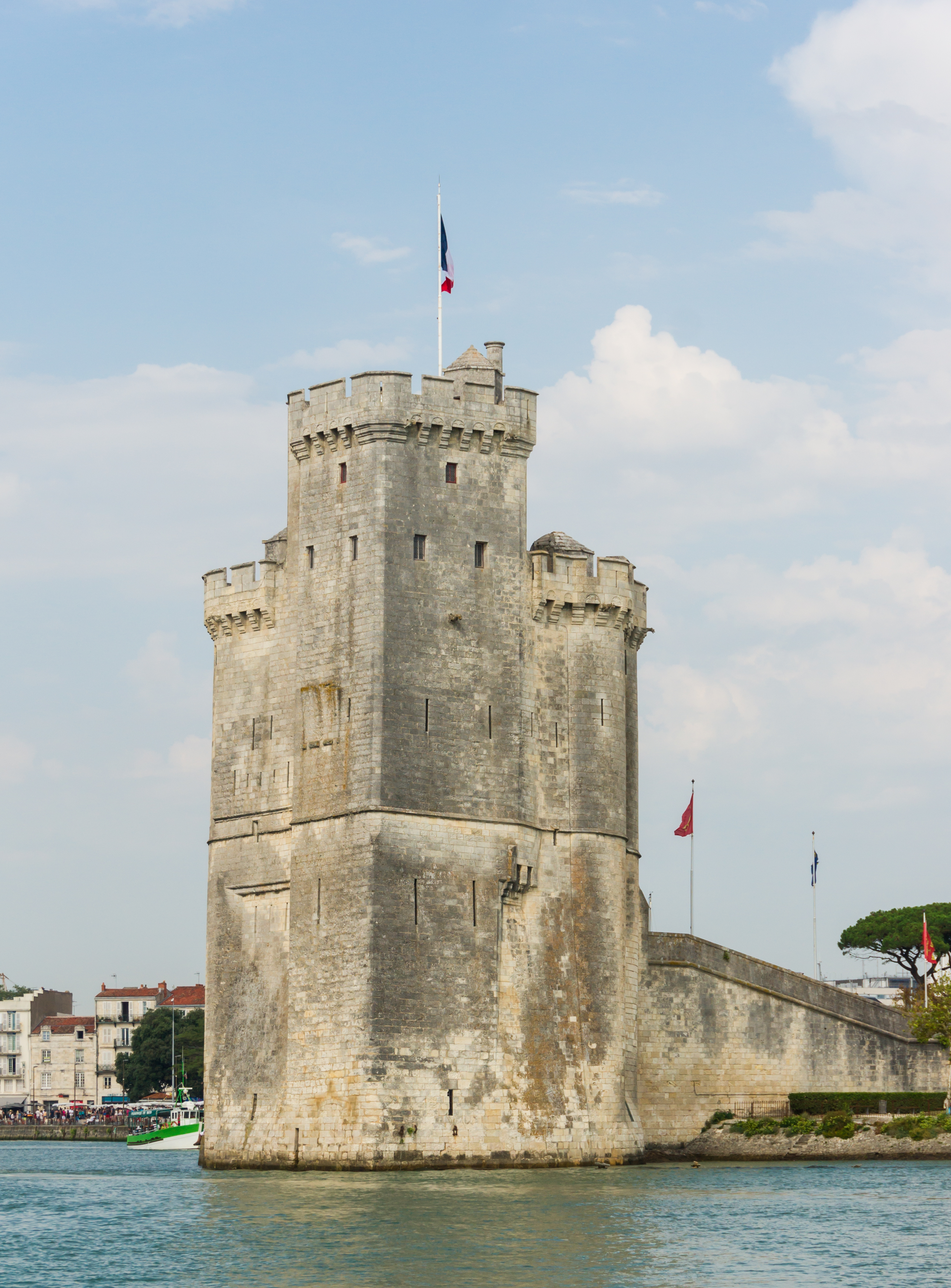 Tour Saint Nicolas old harbor La Rochelle
