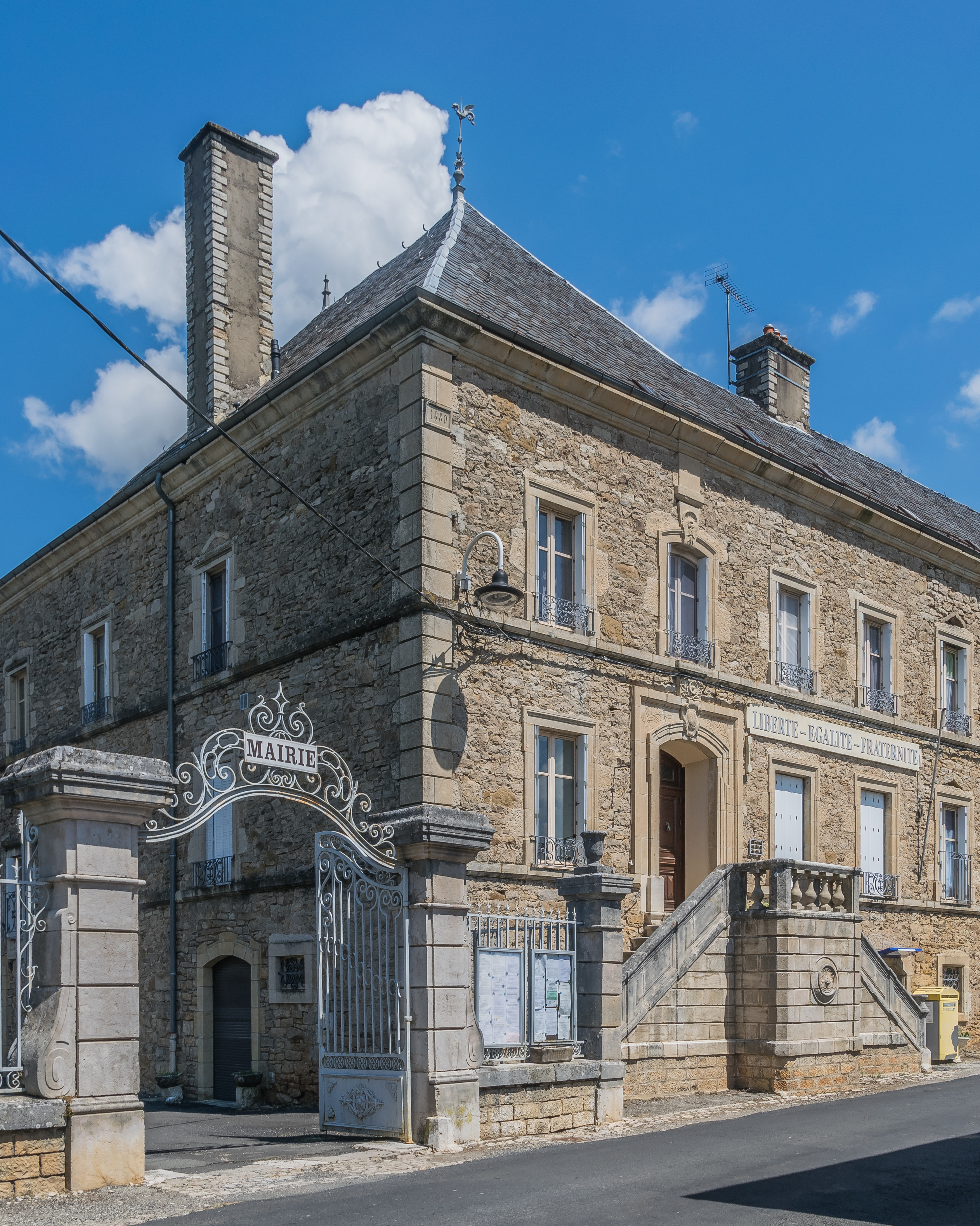 Town hall of Campagnac Aveyron 01
