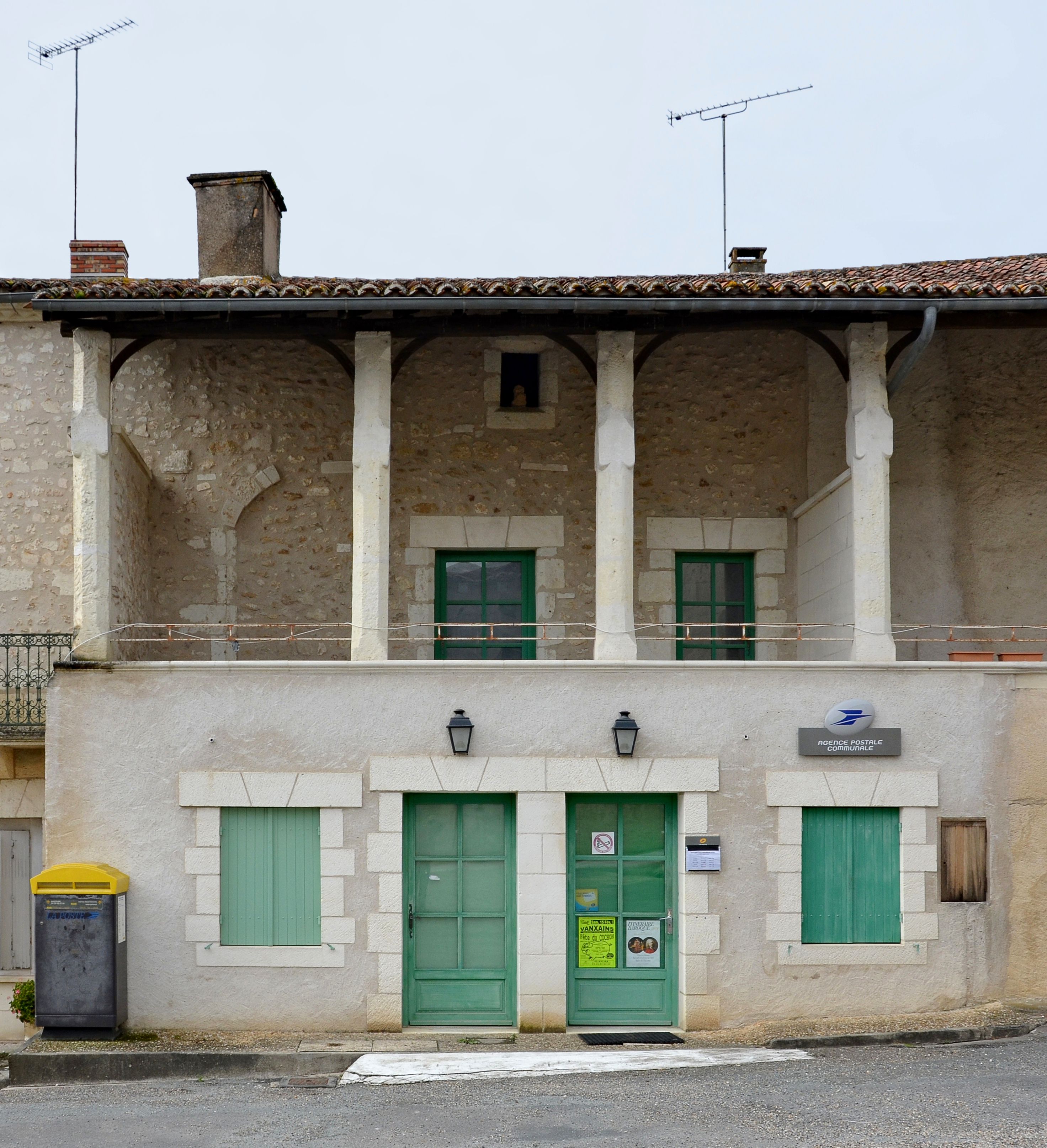 Vanxains 24 Agence postale 2014