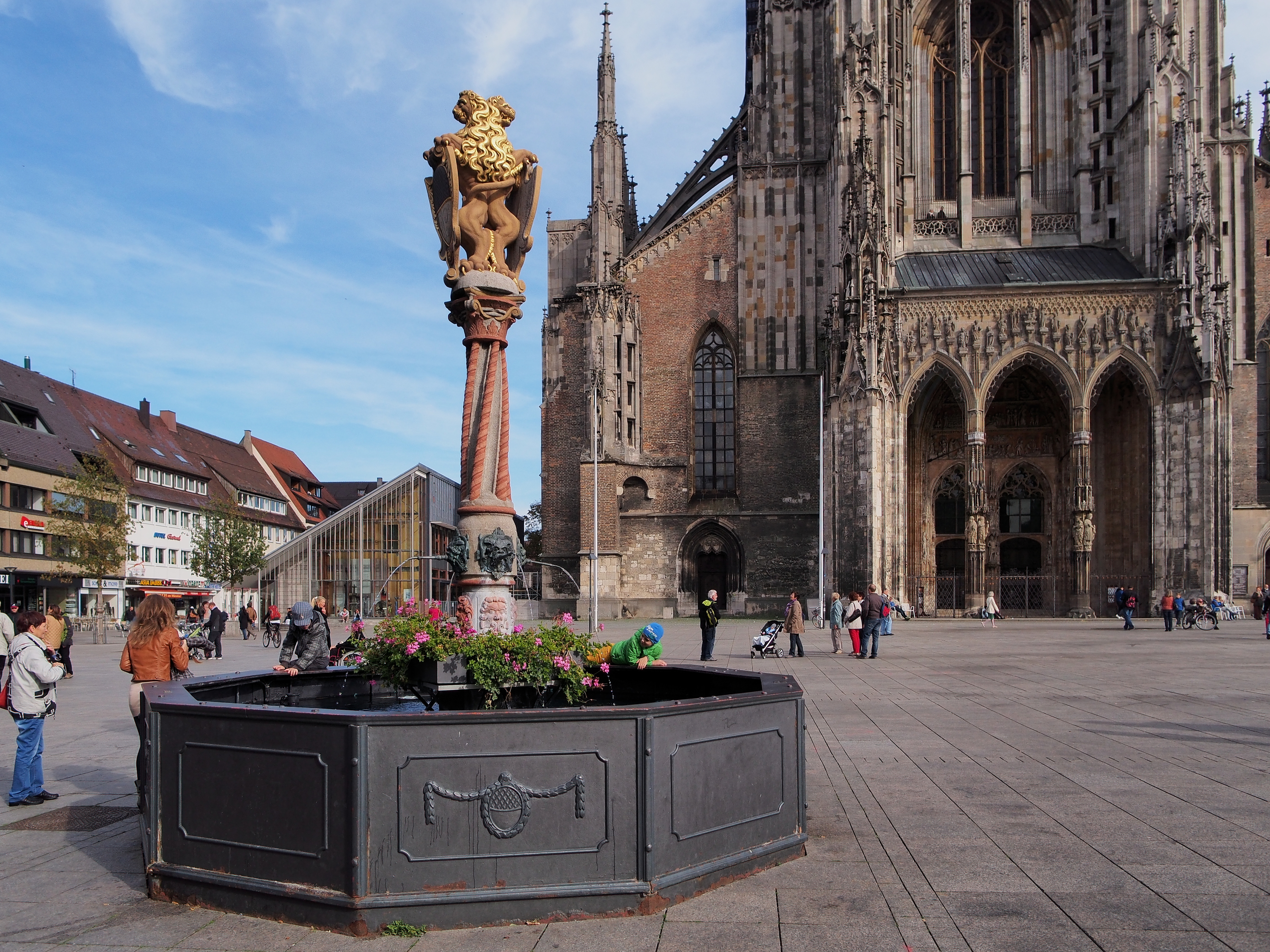 2013 Ulm Löwenbrunnen Münsterplatz