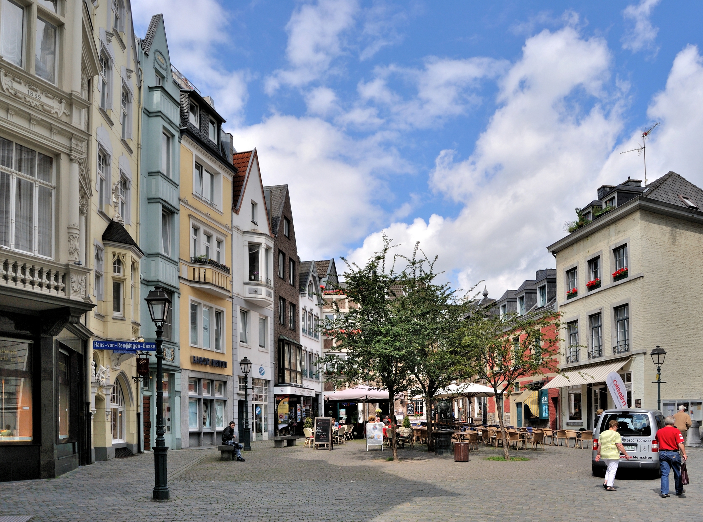 Aachen, Münsterplatz, 2011-07 CN-01