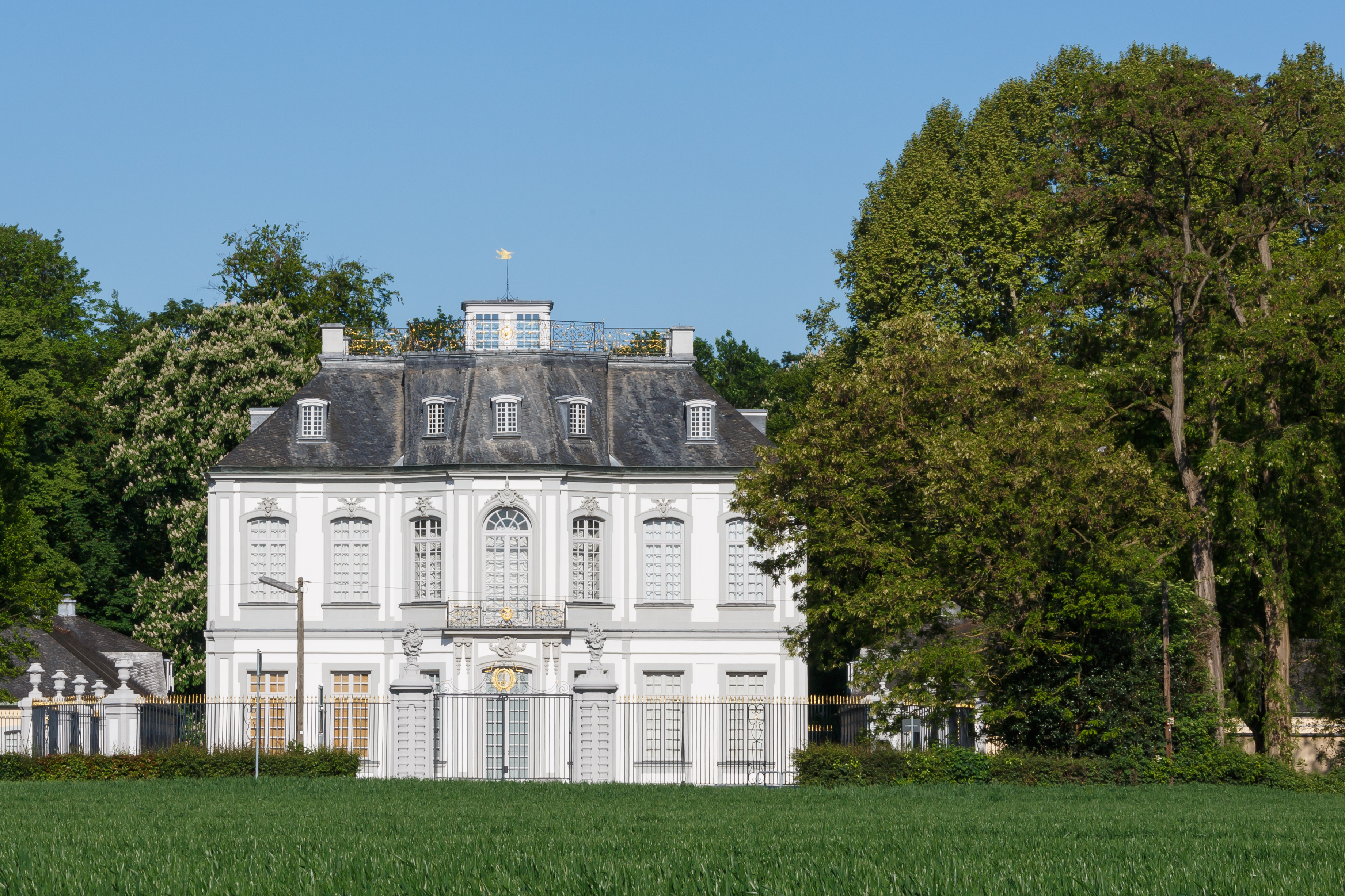 Brühl Germany Schloss-Falkenlust-01
