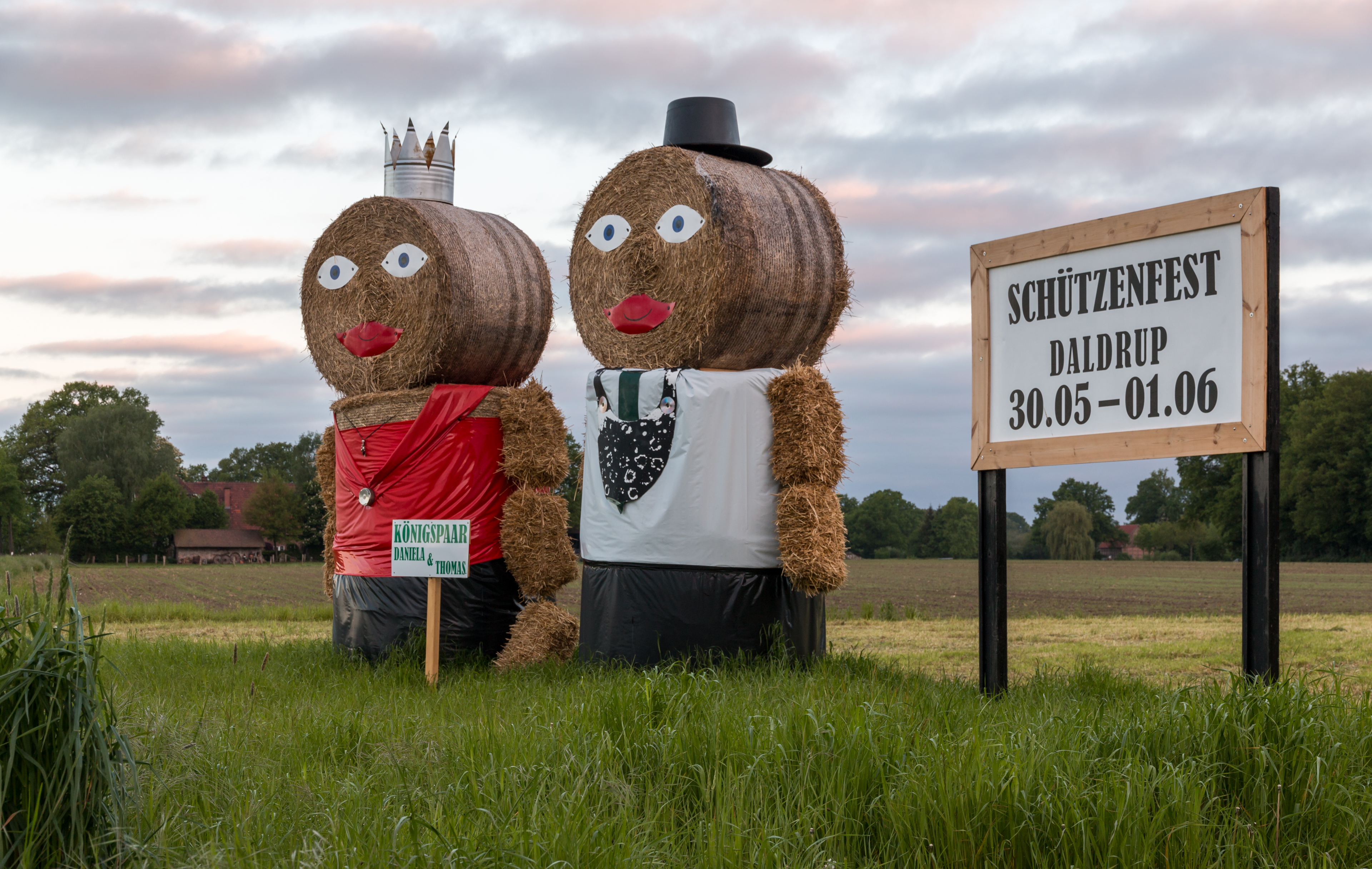Dülmen, Kirchspiel, Strohfiguren in Daldrup -- 2015 -- 5951