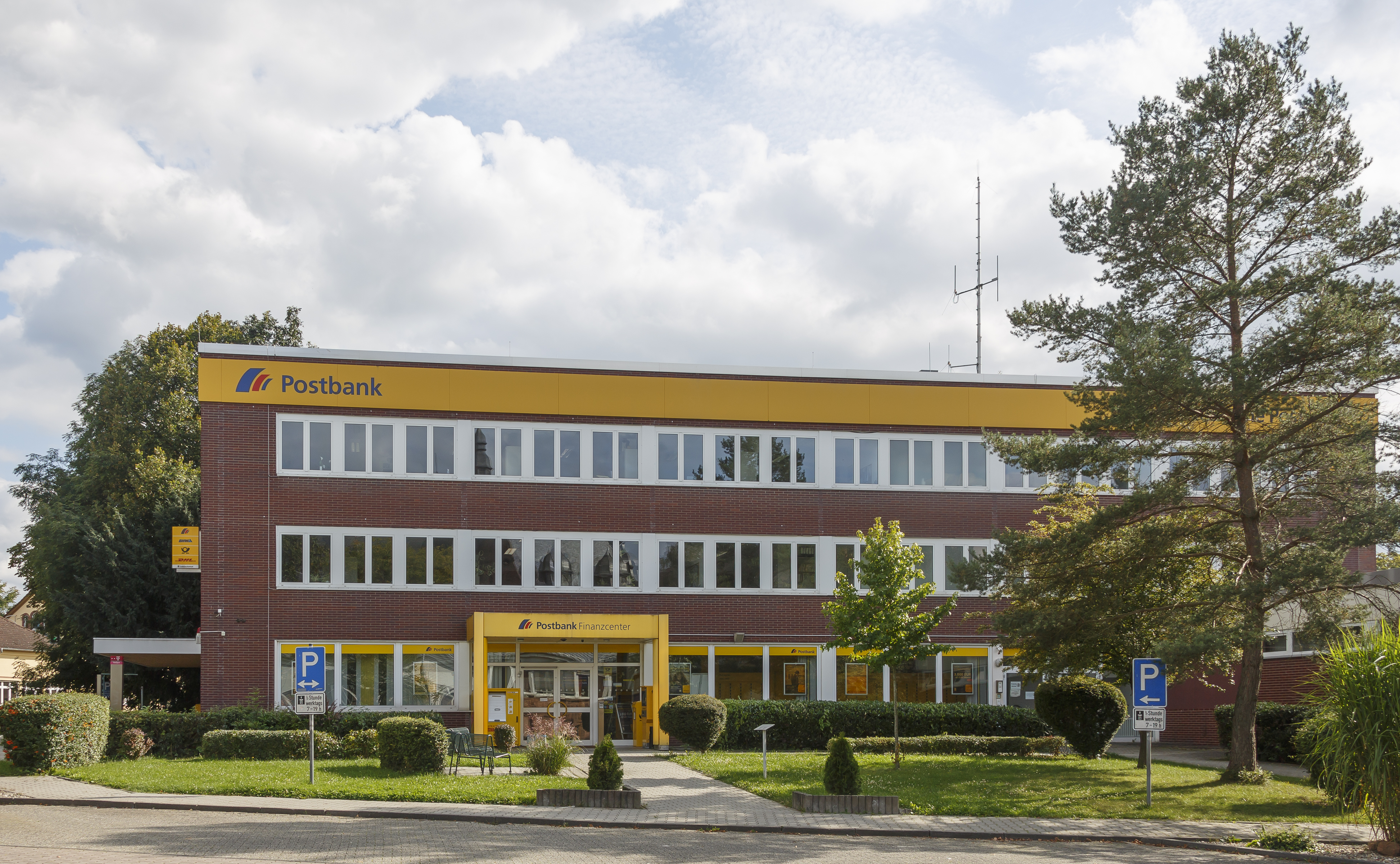 Erbach Germany Post-Office-01
