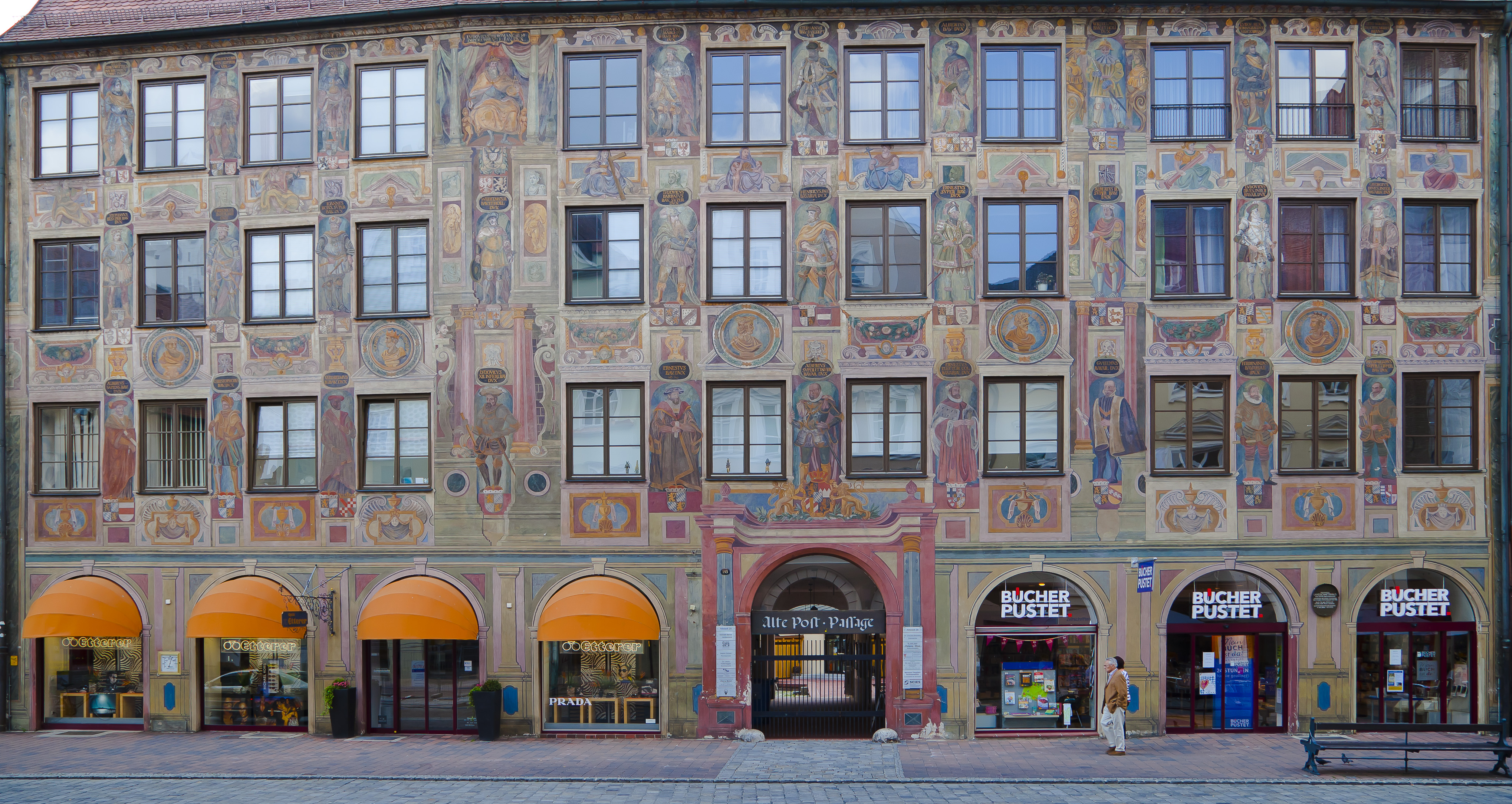 Landschaftshaus, Landshut, Alemania, 2012-05-27, DD 06