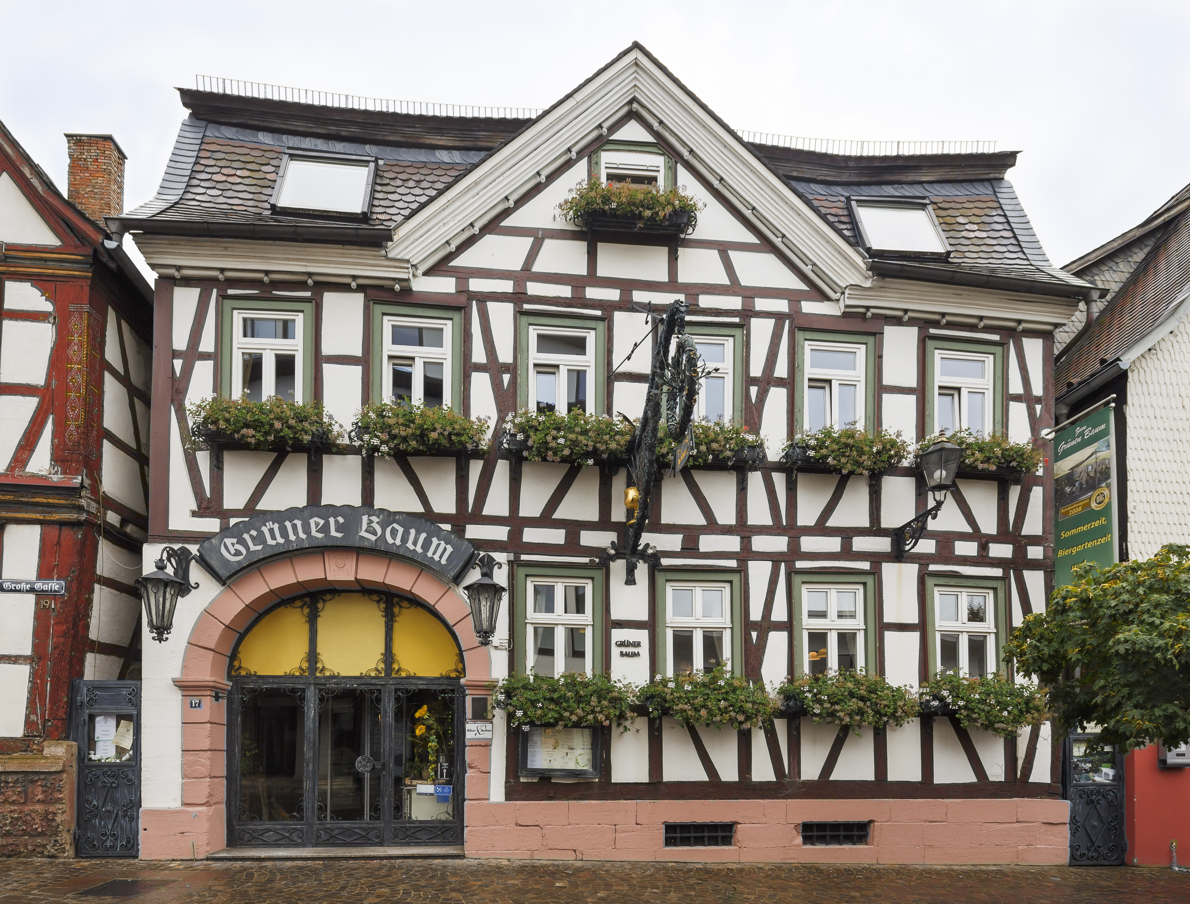 Michelstadt Germany Grüner-Baum-Inn-01
