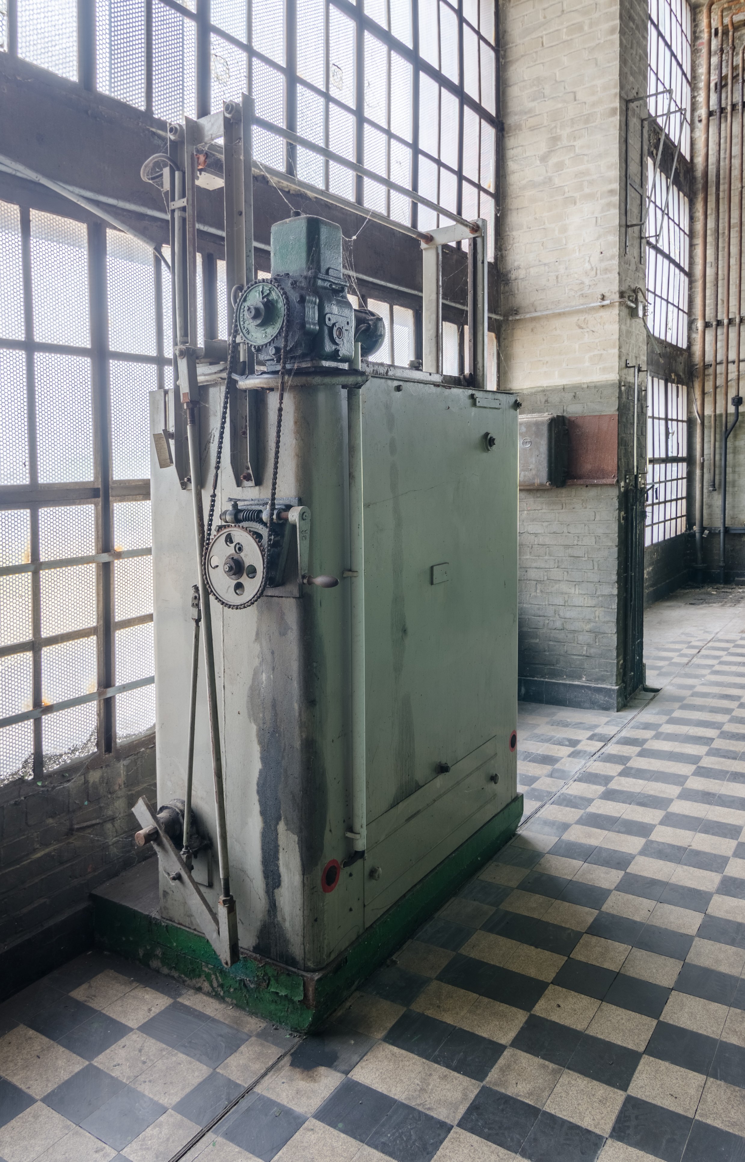 Moers, Schachtanlage Pattberg, Maschinenhalle, 2016-08 CN-17
