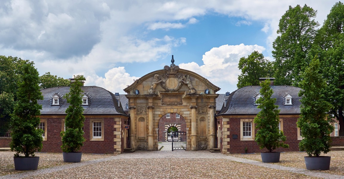 20170520 Schloss Ahaus, Torhäuser, Ahaus (08126)