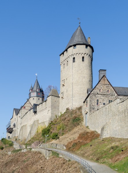 Altena, Burg, 2018-02 CN-01