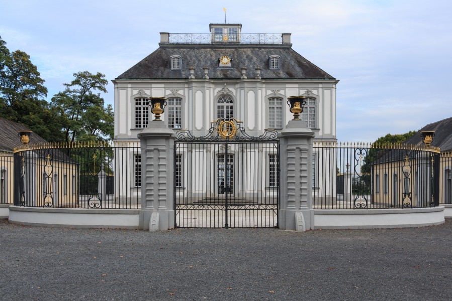 Brühl Germany Schloss-Falkenlust-07