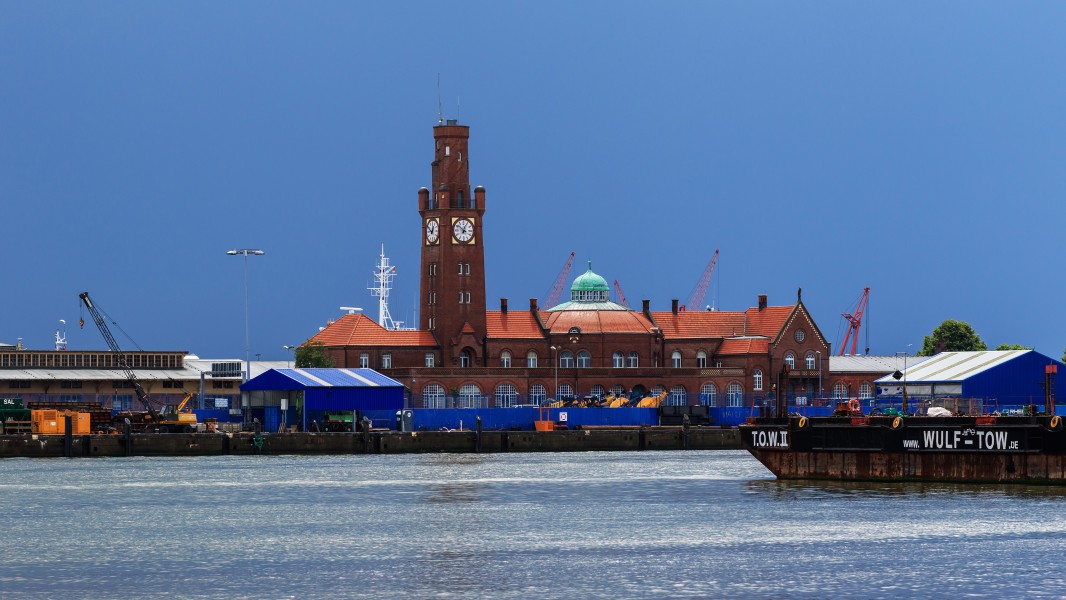 Cuxhaven 07-2016 photo11 port area