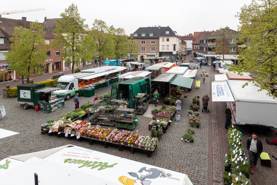 Dülmen, Marktplatz, Wochenmarkt -- 2017 -- 9631