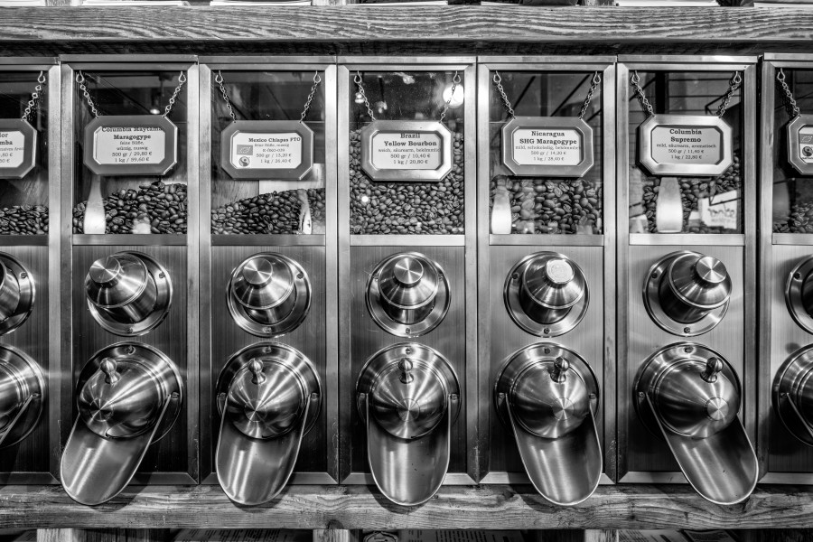 Dülmen, Privatrösterei Schröer, Kaffeebehälter -- 2018 -- 0537-41 (bw)