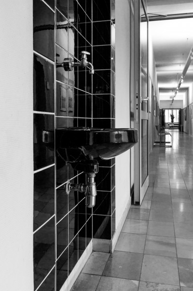 Dülmen, Rathaus, Waschbecken in der 1. Etage -- 2017 -- 9752 (bw)