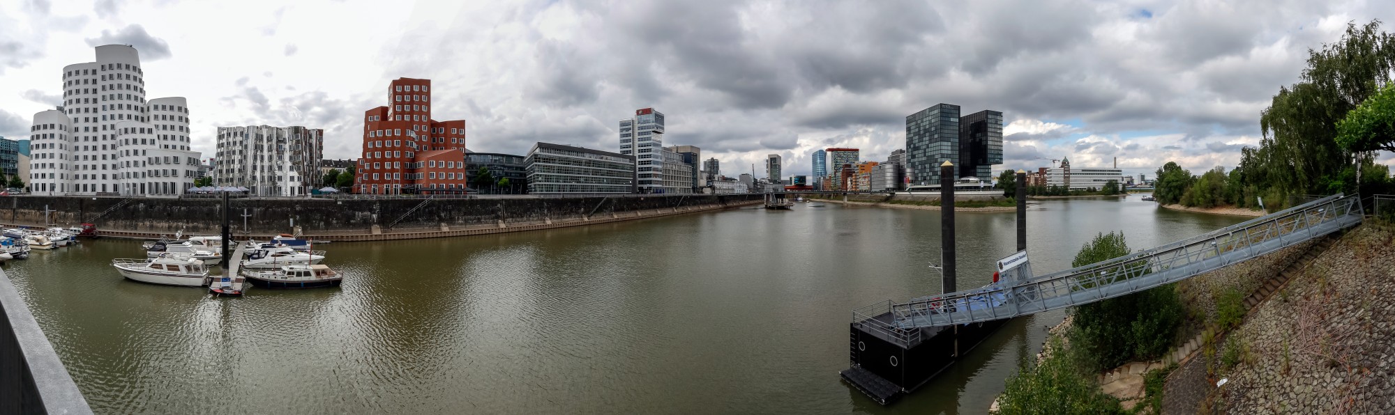 Düsseldorf, Medienhafen -- 2015 -- 8143-7