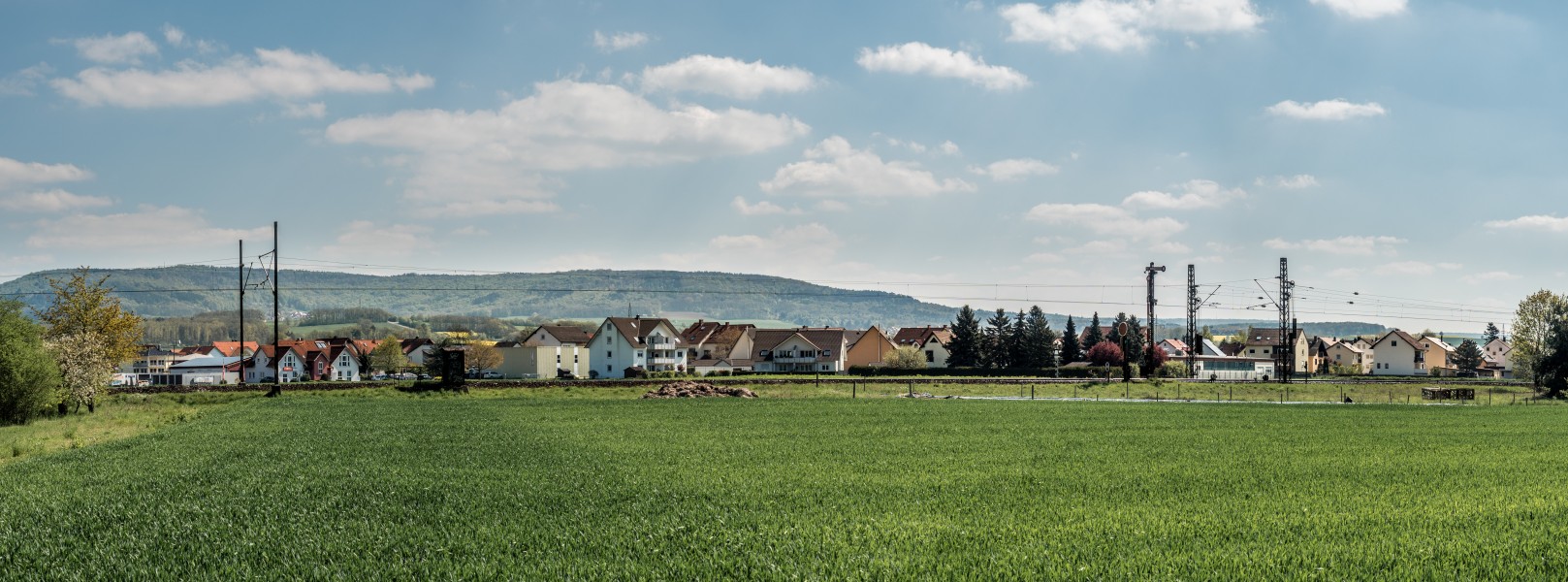 Eisenbahnstrecke-Strullendorf-Hirschhaid P5022876-Pano