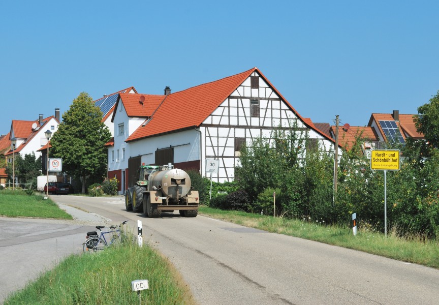 Hardt- Schönbühlhof Ortseingang