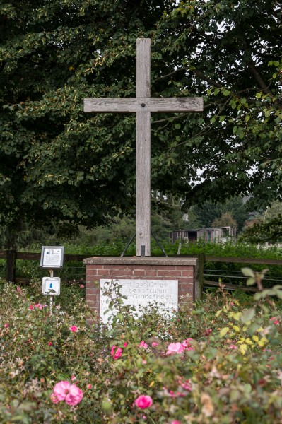 Hausdülmen, Wegekreuz (am Kettbach) -- 2014 -- 3384