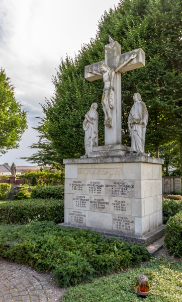 Hiddingsel, Kreuzigungsgruppe auf dem Friedhof -- 2013 -- 6