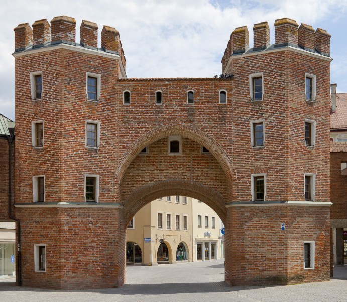 Ländtor, Landshut, Alemania, 2012-05-27, DD 02