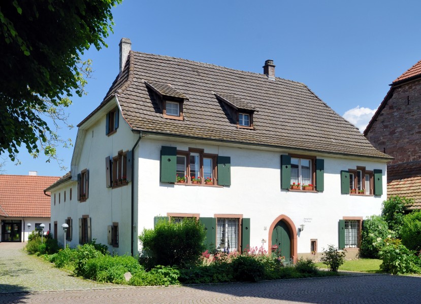 Lörrach-Hauingen - Pfarrhaus