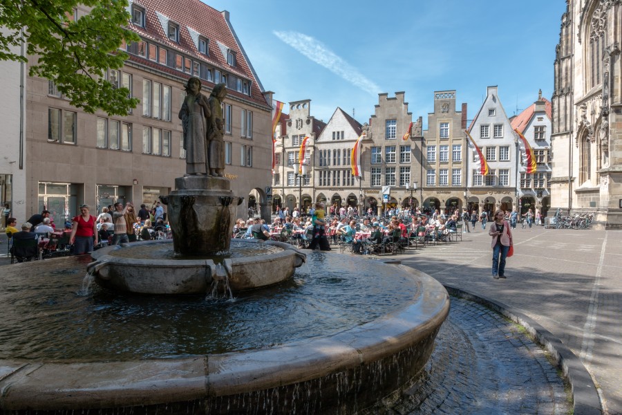 Münster, Lambertikirchplatz -- 2016 -- 2447
