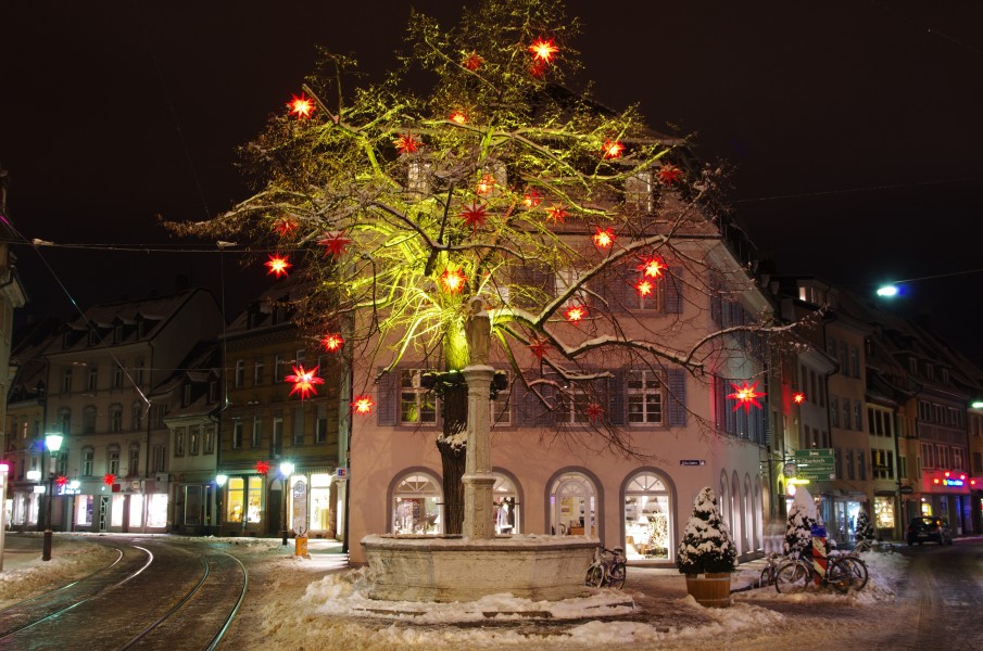 Oberlindenbrunnen (Freiburg) 2406