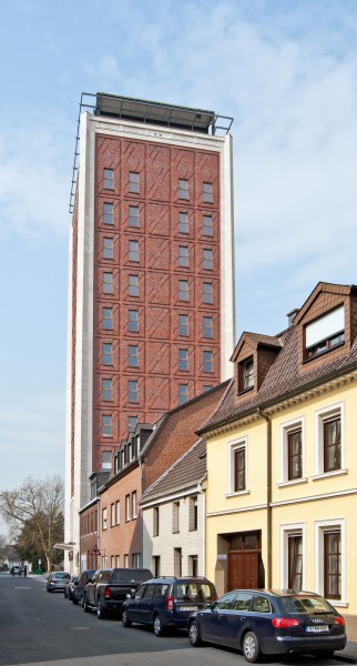 Rheinberg, Underbergturm, 2012-04 CN-01