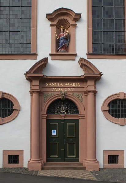 Trier Welschnonnenkirche Portal 1715