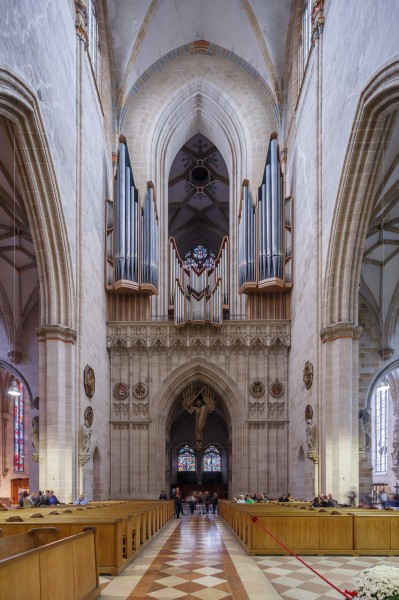 Ulm Germany Interior-of-Ulm-Minster-01