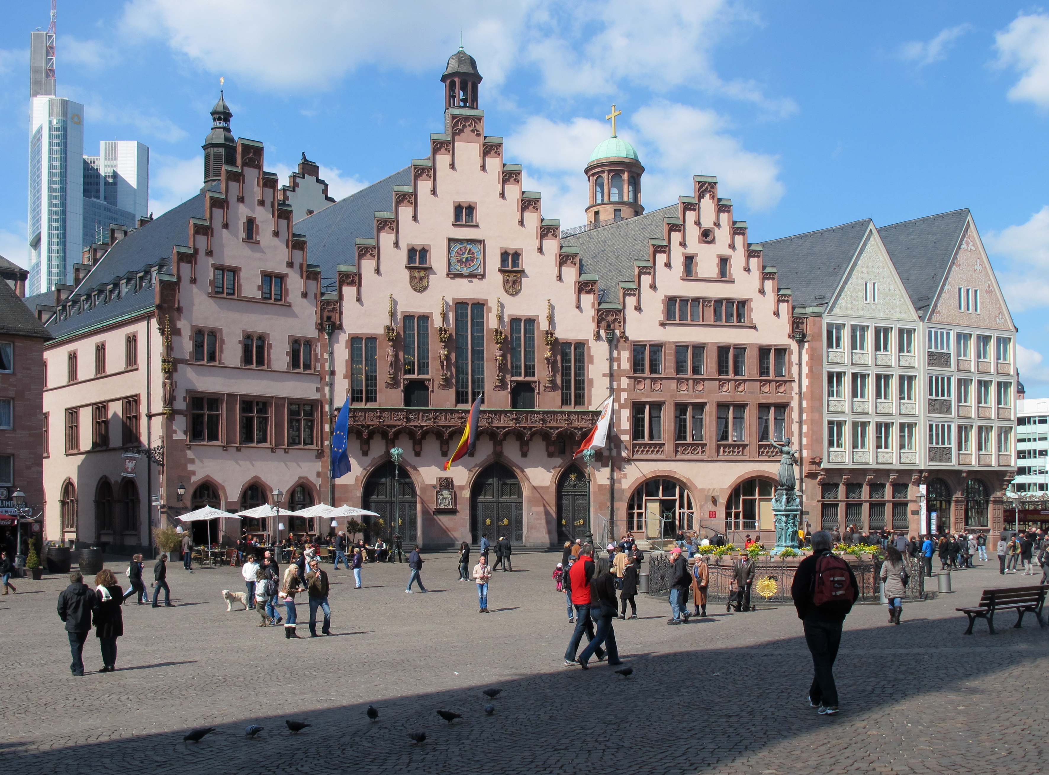 Römerberg houses on the west side