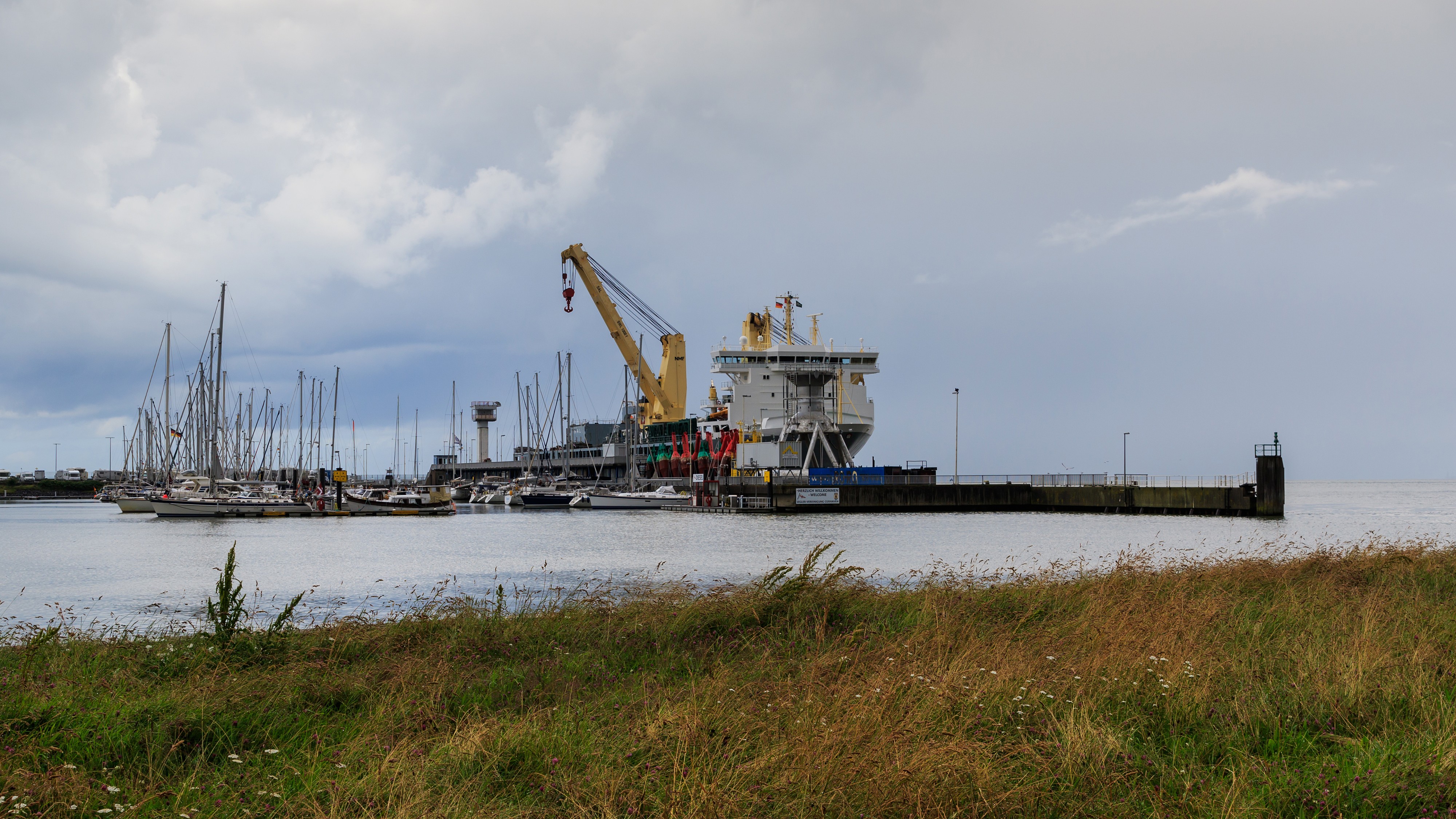 Cuxhaven 07-2016 photo10 port area