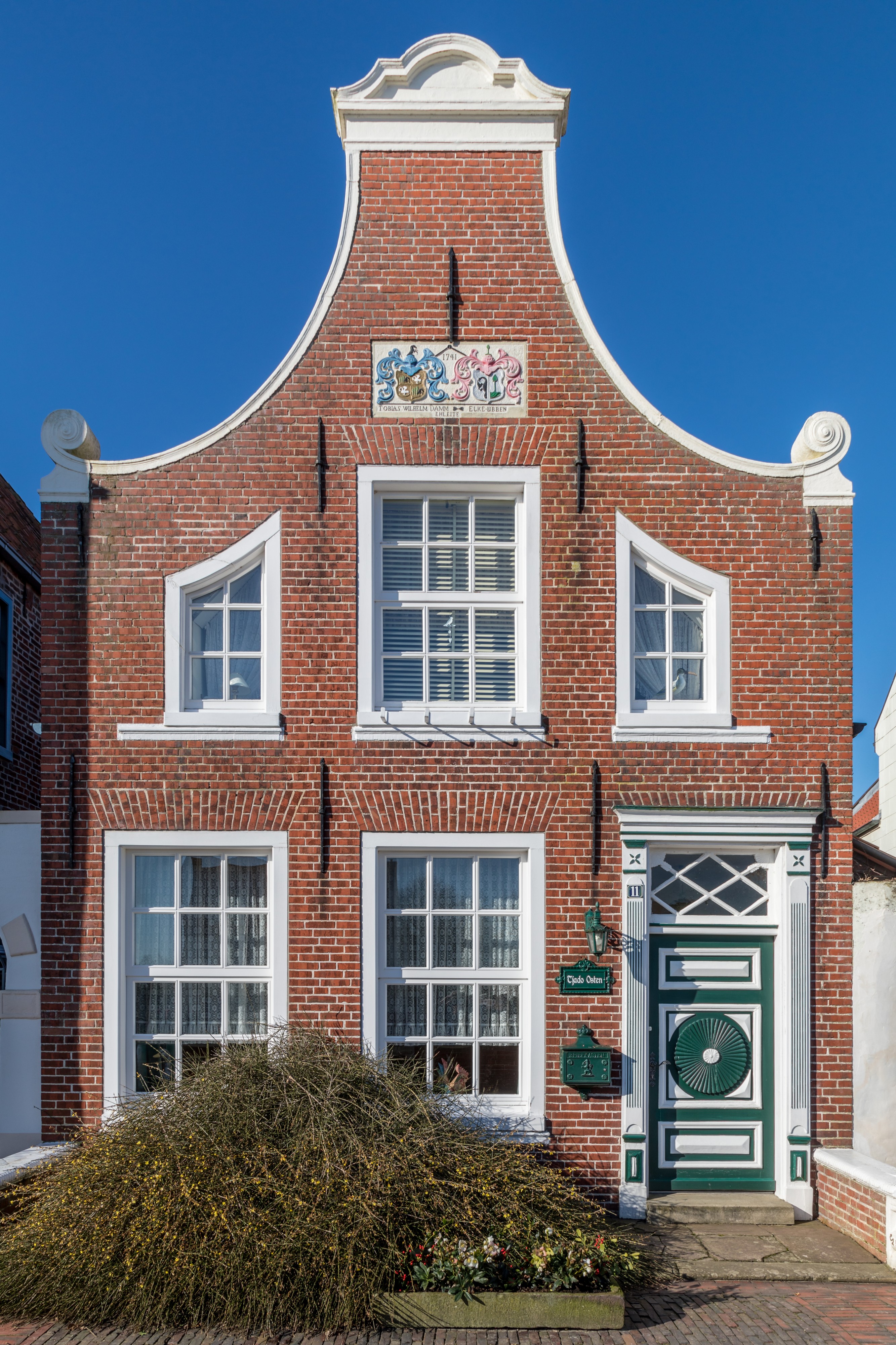 Krummhörn, Greetsiel, Sielstraße -- 2018 -- 1128