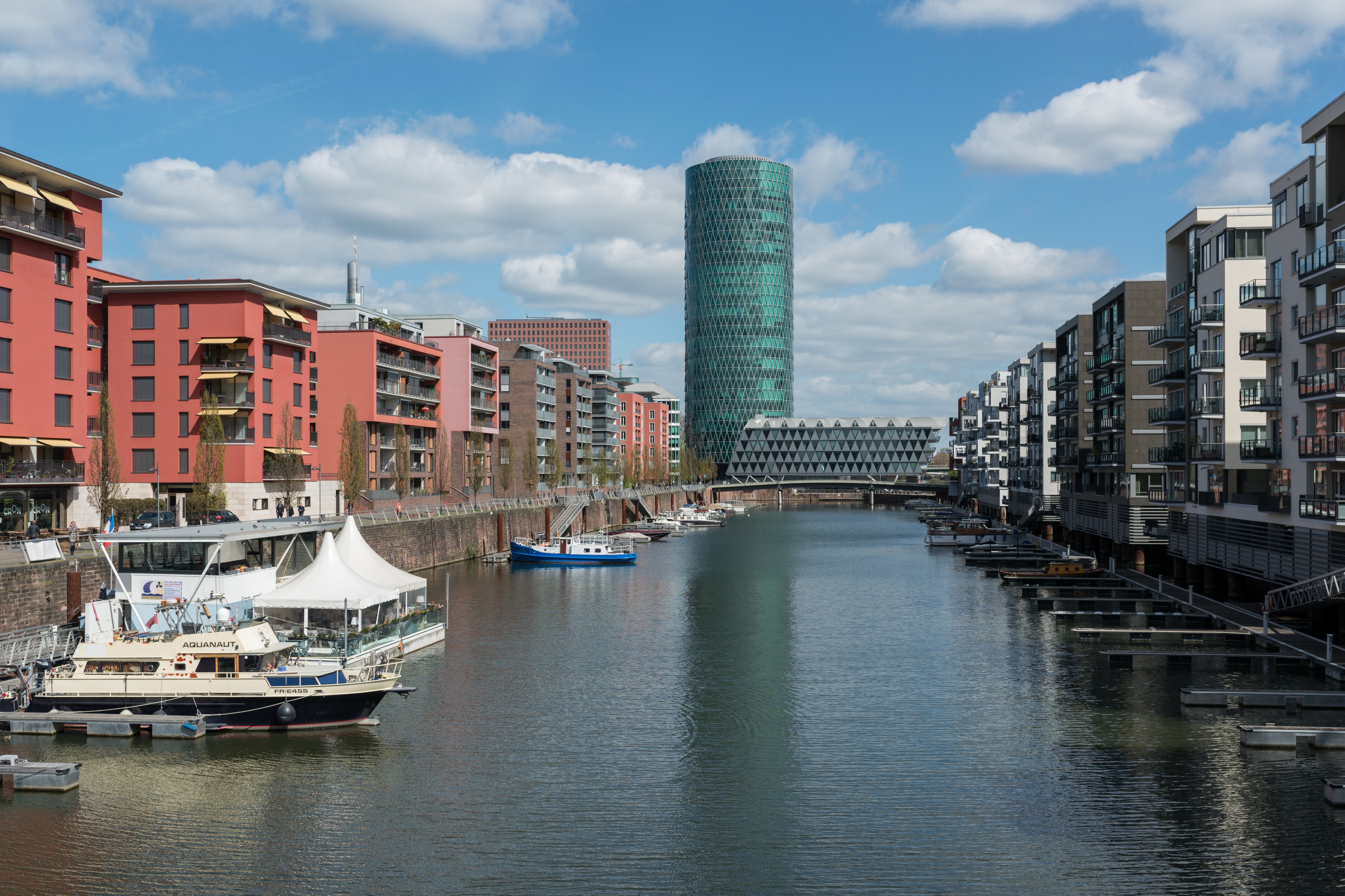 Westhafen, Frankfurt, Southwest view 20170406 1